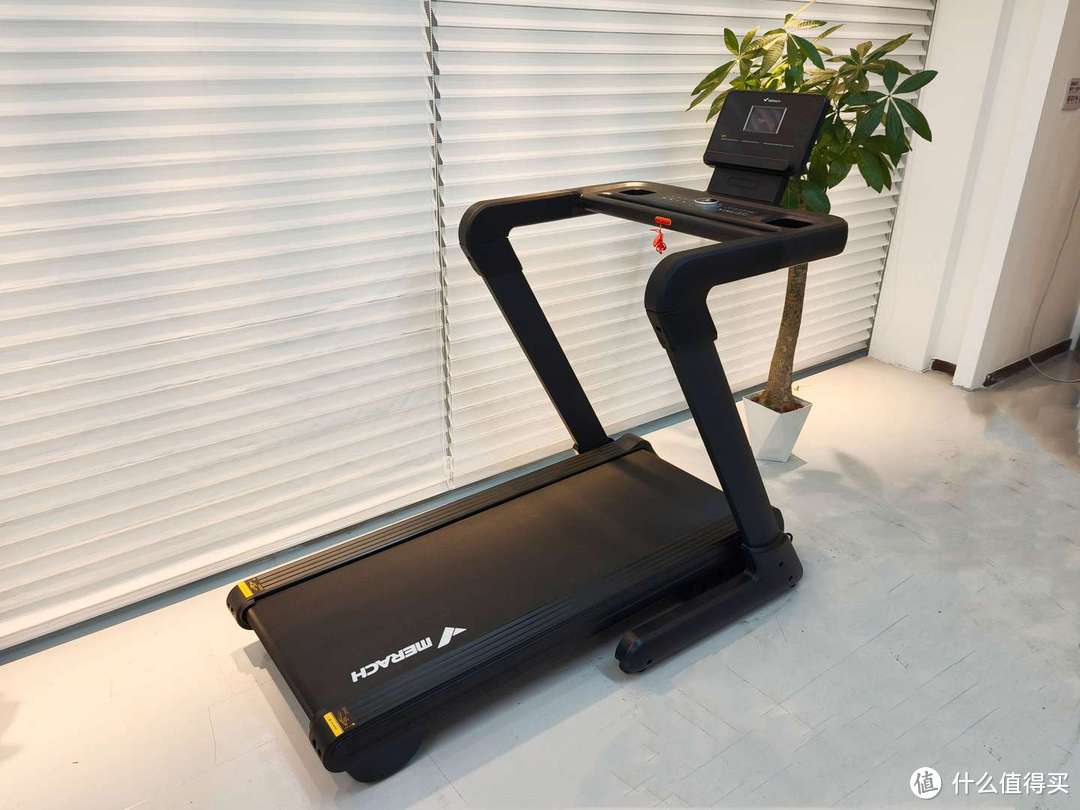 超燃脂的爬坡跑步机怎么选？3000内有哪些好用的跑步机推荐？